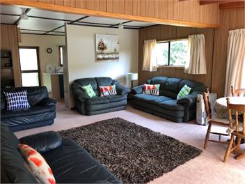 Classic bach in Lake Tarawera  - 