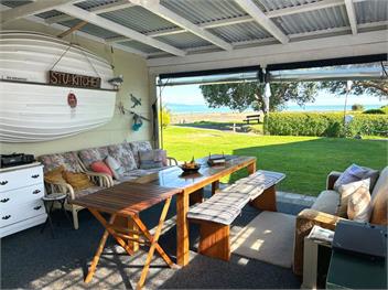 Whare Nui on Rennie (Bachcare) - 