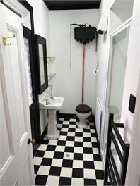 Historic Winter Ski Cottage/Summer River Cottage. - Queenstown