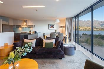 Panorama Dual Level Apartment - Queenstown