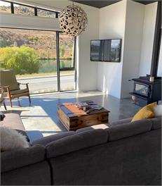 Lakefront Comfort In Old Cromwell **New 3BR Home** - Central Otago