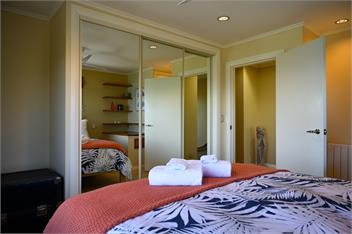 Seascape Villa - Nelson Waterfront Holiday Home - Nelson