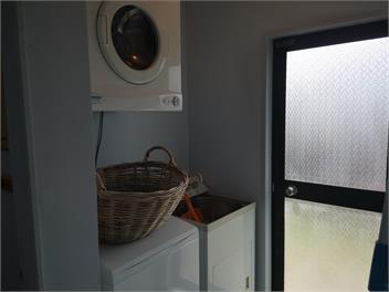 A MUST SEE  ON MAYFAIR - 121B Mayfair Avenue - Whangamata