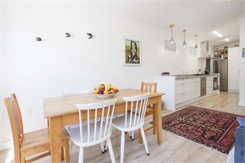 Villa Maitai - Central Nelson Holiday Home - Nelson