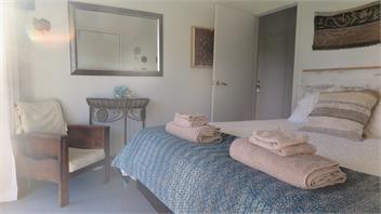 Kaka Lodge (4 bedroom) at Kotare House - Auckland