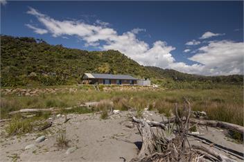 Seaside Takutai House - Hydrangea cottages - Punakaiki