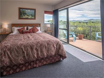 Le Bach - Akaroa