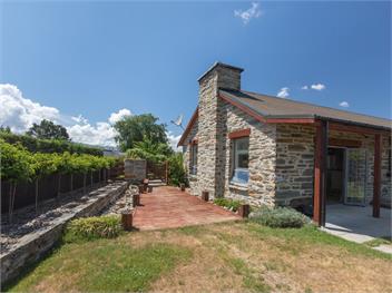 Modern Cottage Charm (Bachcare) - Albert Town