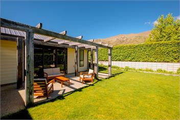 Roys Bay Lodge (Bachcare) - Wanaka