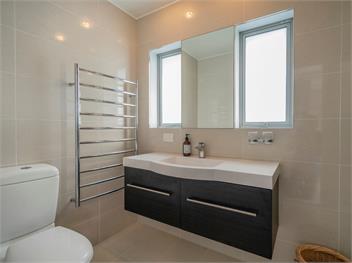 Bonanza Beauty (Bachcare) - Pauanui