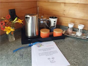 Pahoia Beachstay - The Shell Hut - Whakamarama