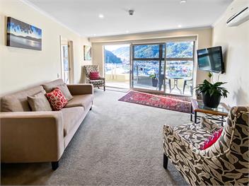 Oxley's Two Bedroom Apartment 402 - Picton