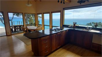 Pacific Vista - May to Nov SPECIAL- Book 5 nights get 2 more nights free - tairua