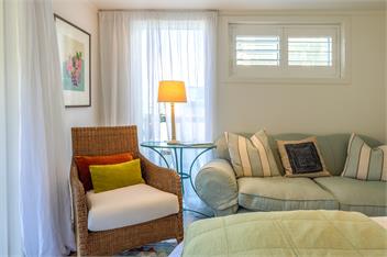 Relax on Newton - Waiheke Island 1081
