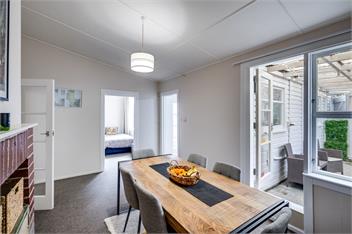 Central Cottage (Bachcare) - Napier