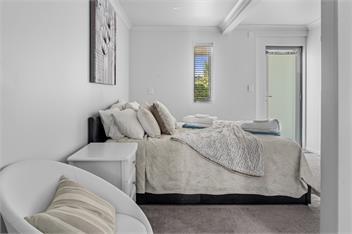 Waterfront - private spa, pool, sauna - Waihi Beach