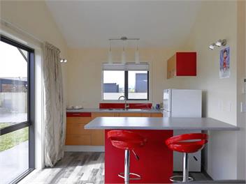 Whitestone Cottage - Te Anau Lakefront - Te Anau