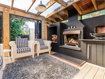 Living The Dream (Bachcare) - Whitianga