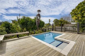 7th Heaven *Spa Pool, Swimming Pool & Close to CBD* - Napier