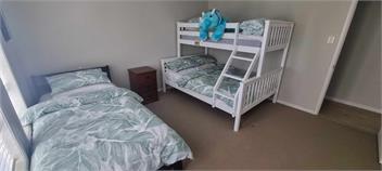 PETES BEACH HOUSE. - WARKWORTH