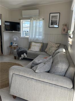 SURF Shack - Whangmata