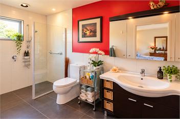 A Little Piece of Ōhope | Wheelchair Accessible & Pet Friendly -