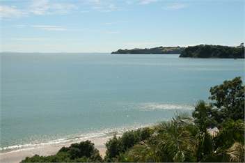 Absolute beachfront Stanmore Bay  - Auckland