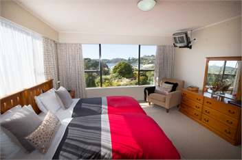 Kowhai Lane Holiday Home - Stewart Island