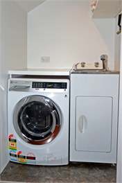 The Moorings Luxury Waterfront 1 Bedroom Apartment - Picton