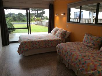 Beach retreat - Matarangi
