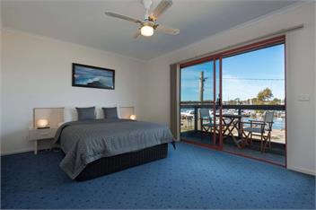 Mariners Cove Motel & Apartments - Paynesville