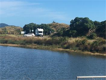 Holiday on Henare, Olde Beach Waikanae. - Waikanae