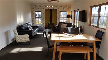 Sunny, modern Cottage in Clyde, Central Otago, NZ - Clyde