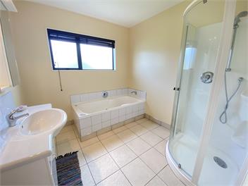 Time out on Totara II - FREE WIFI - Twizel