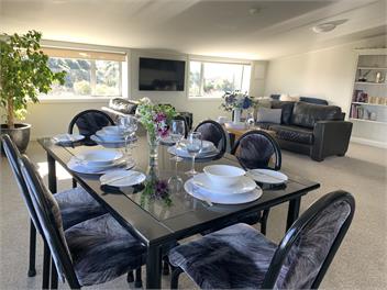 Mariri Heights Coastal Retreat - UPPER MOUTERE