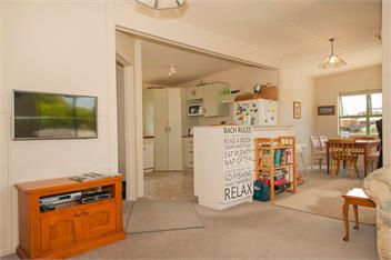 Surf Beach Views (Bachcare) - Whangamata