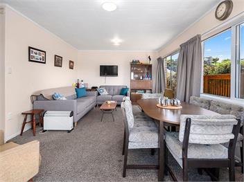 Central Riverside Retreat (Bachcare) - Taupo Central