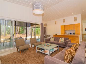 The Golden Hideaway (Bachcare) - Matarangi