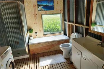 The Old Woolshed Rural Camping Style With Bonuses - Pukehina