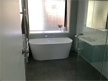 Absolute Waterfront Holiday House - Algies Bay