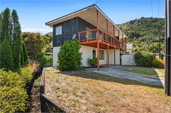 Coastal Charm (Bachcare) - Picton