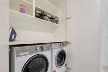 Modern and Central (Bachcare) - Christchurch