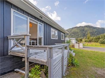 Retreat by the Beach (Bachcare) - Pauanui