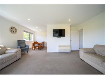 Cosy Lakeside (Bachcare) - Manapouri