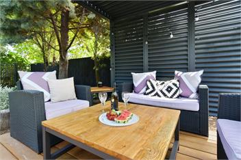 Stay at Puhara - Parklands Getaway - Christchurch