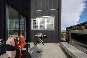 Golfers and Skiers Retreat (Bachcare) - Jacks Point