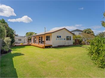 Seaside Retreat (Bachcare) - Whitianga