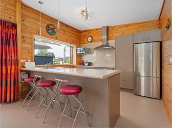 Family Tides Retreat (Bachcare) - Coromandel