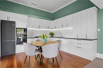 Poolside Villa on Dublin (Bachcare) - Martinborough