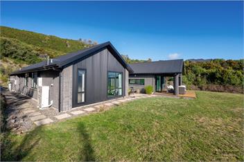Raptors Haven - Kinloch, Taupo - Kinloch